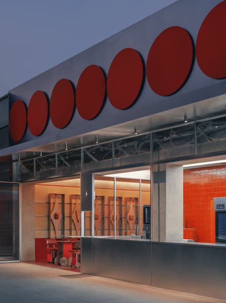 On Site, On Track: A Café in Motion